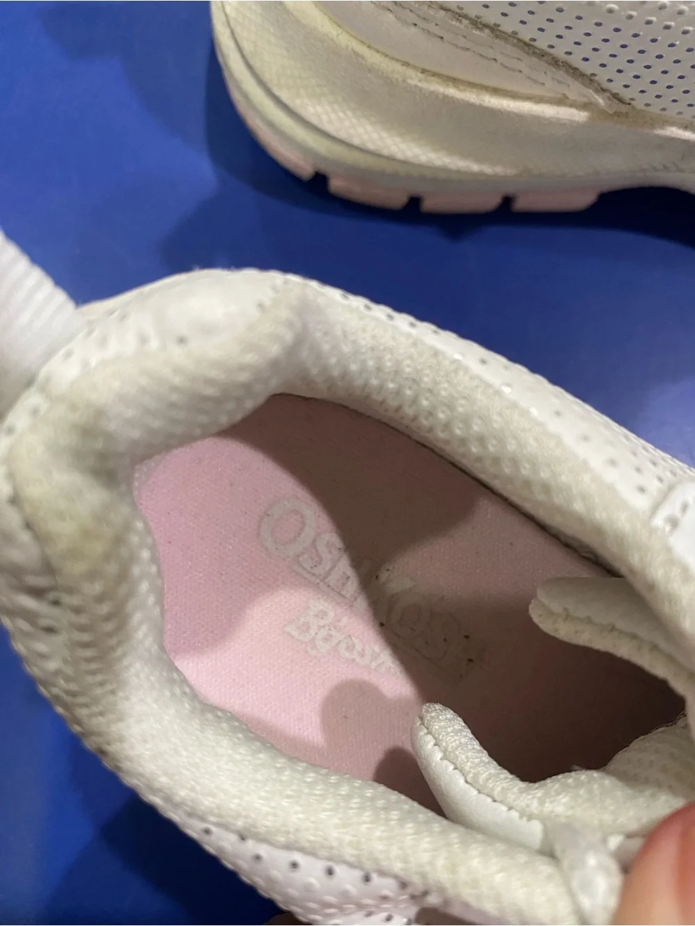OshKosh B'gosh White Sneakers with Light Pink Soles